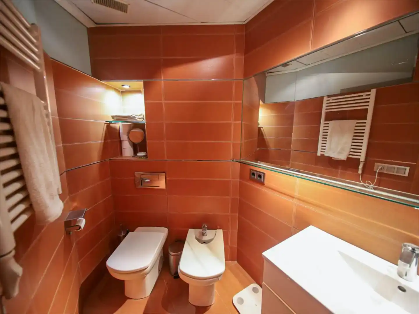 Bany de Àtic en venda en Almería amb Aire condicionat, Parquet i Traster