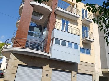 Chalet con balcón en venta en Moratalla