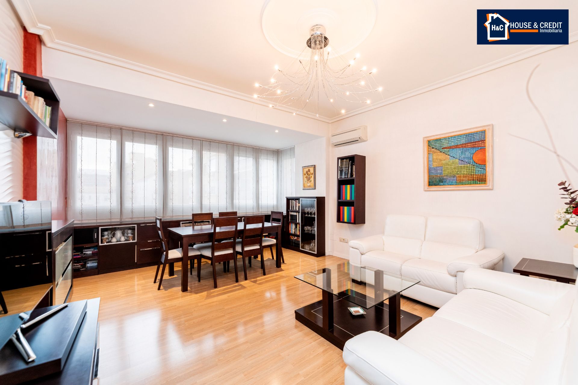Living room of Flat for sale in  Madrid Capital  with Air Conditioner, Heating and Storage room