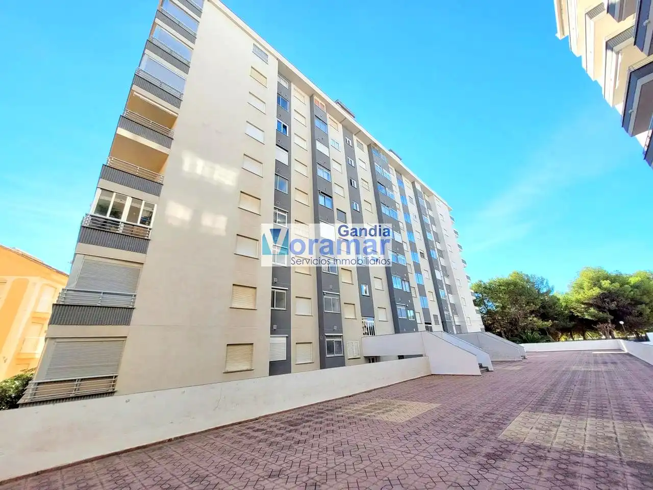 Außenansicht von Wohnungen zur Miete in Miramar mit Heizung, Terrasse und Möbliert
