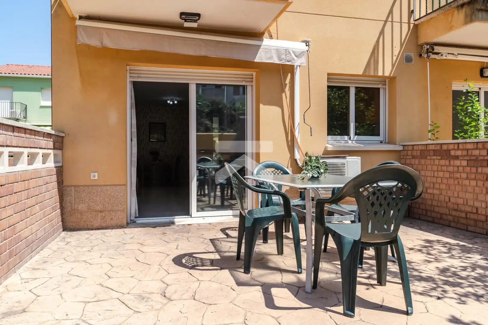 Casa aparellada amb terrassa en venda a Platja de Mont-roig, imagen 17
