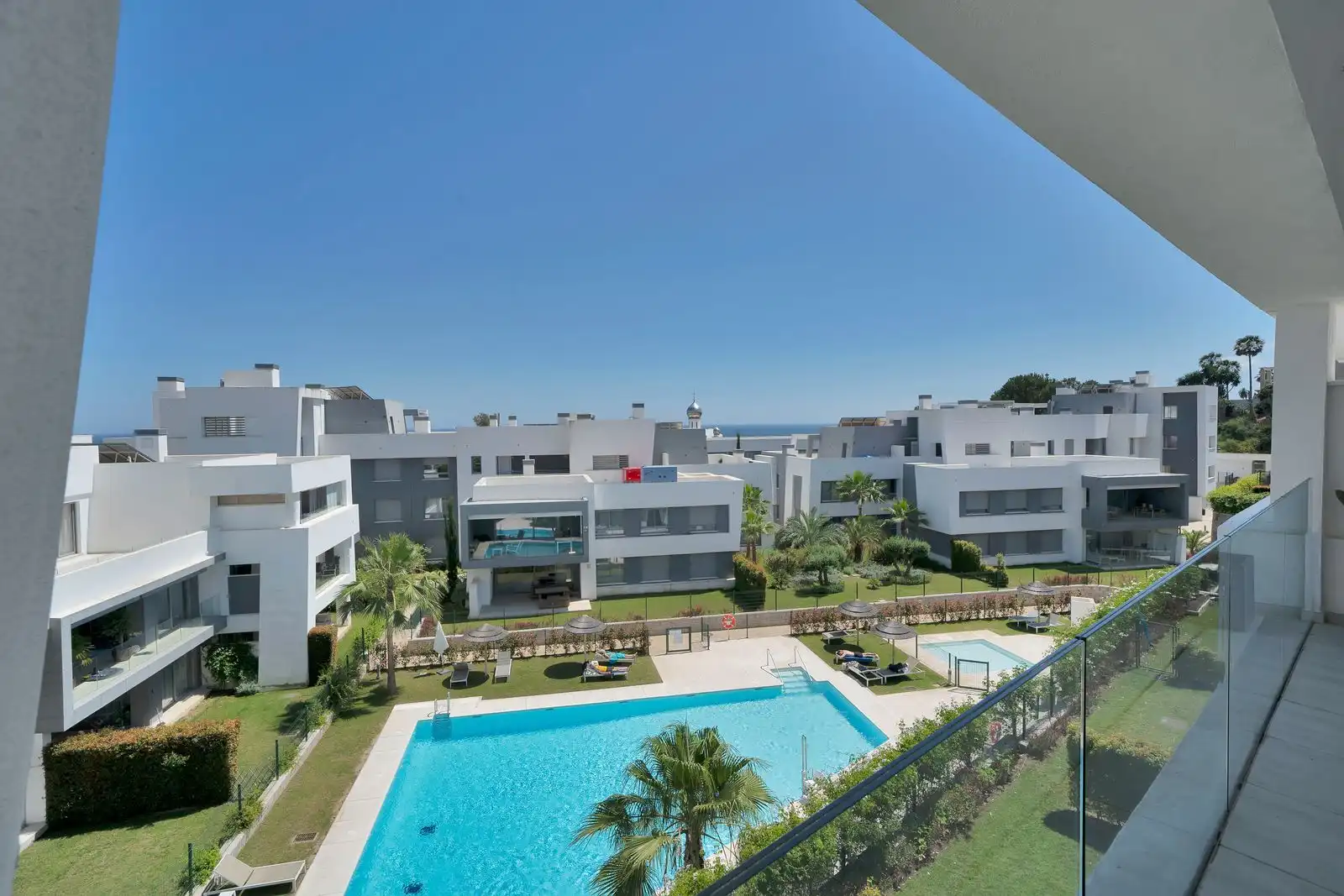Wohnung mit Pool zum Verkauf in Estepona Pueblo