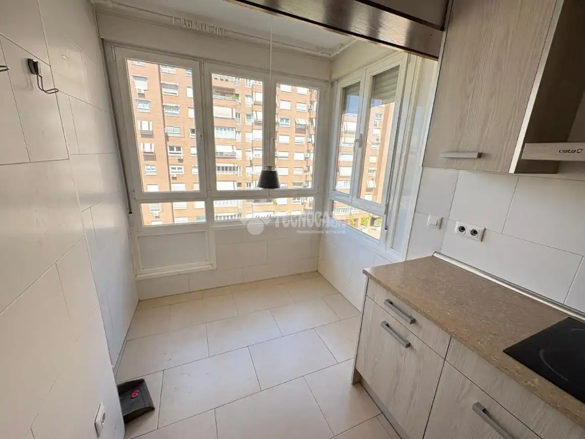 Appartamento con piscina in affitto a Chamartín, imagen 13