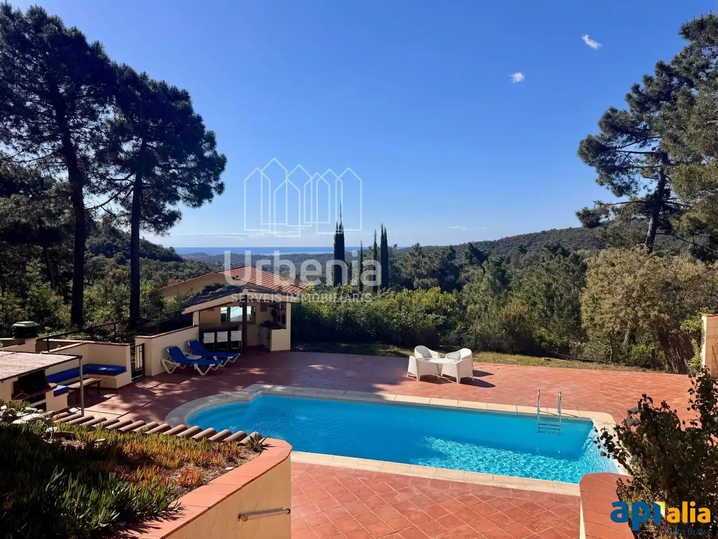 Jardín de Piso en venta en Lloret de Mar con Aire acondicionado, Piscina y Amueblado