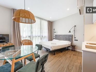 Wohnung mit Balkon zur Miete in Ciutat Vella