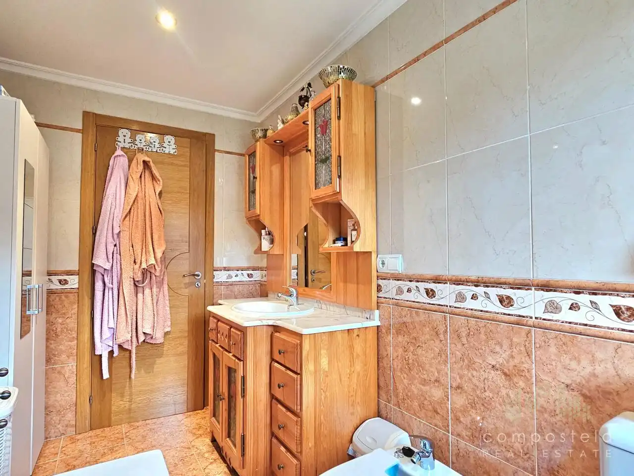 Casa adosada en venta en Lugar de Codesedas, Parroquias de Santiago