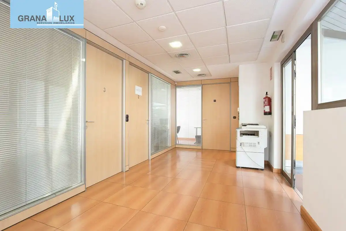 Inmuebles singulares con ascensor en venta en Poniente, imagen 27