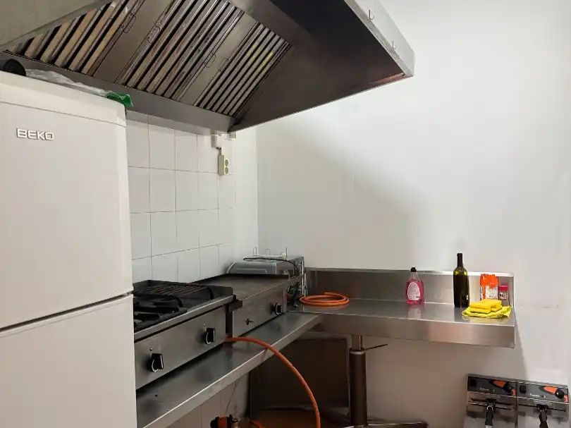 Kitchen of Commercial properties for sale in Úbeda  with Air Conditioner, Heating and Parquet flooring
