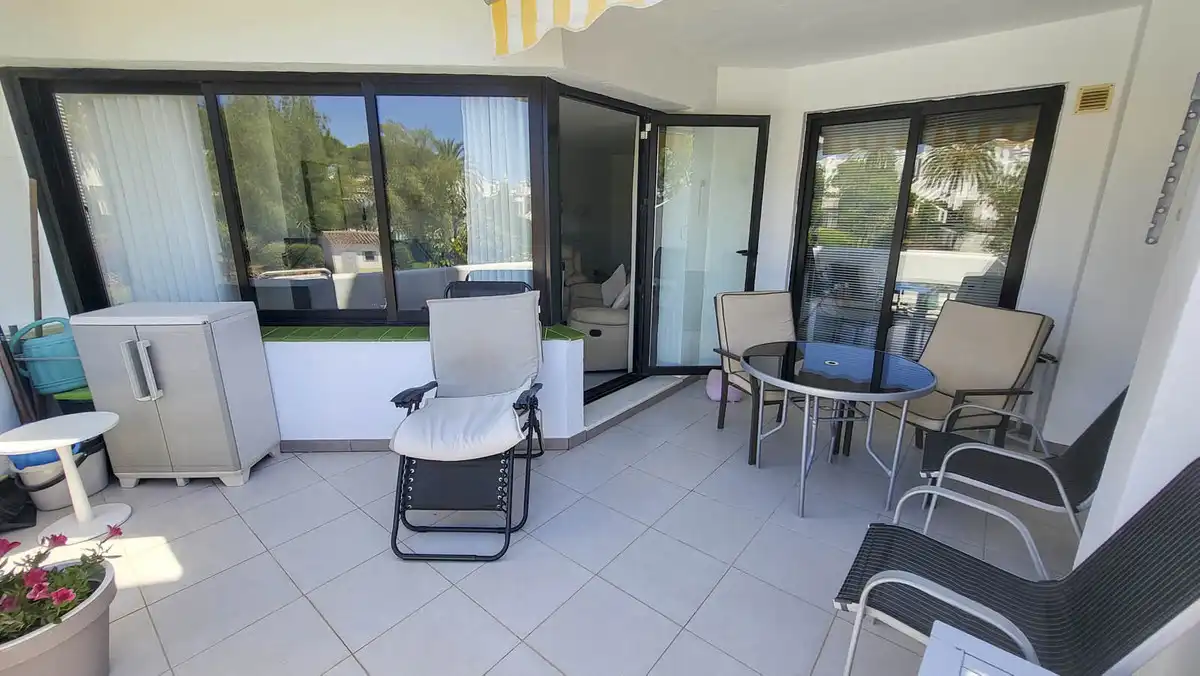 Terraza de Apartamento en venta en Calahonda 