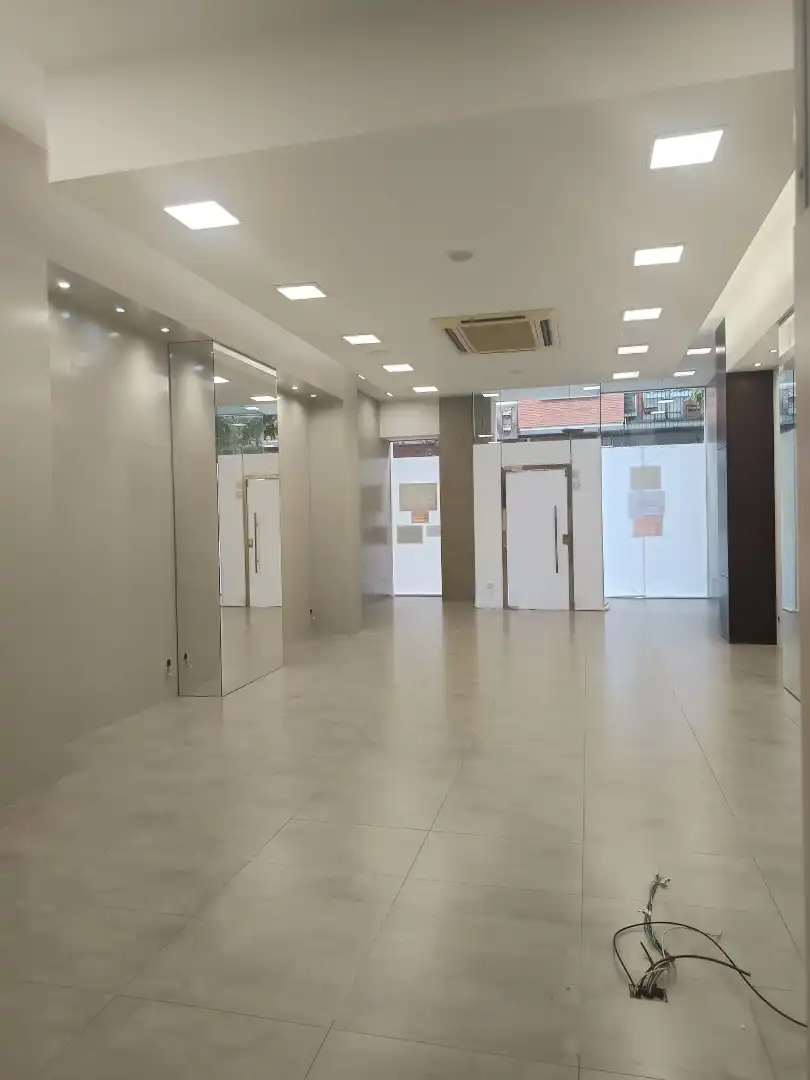 Local comercial en venta en Calle Doctores Castroviejo, imagen 8