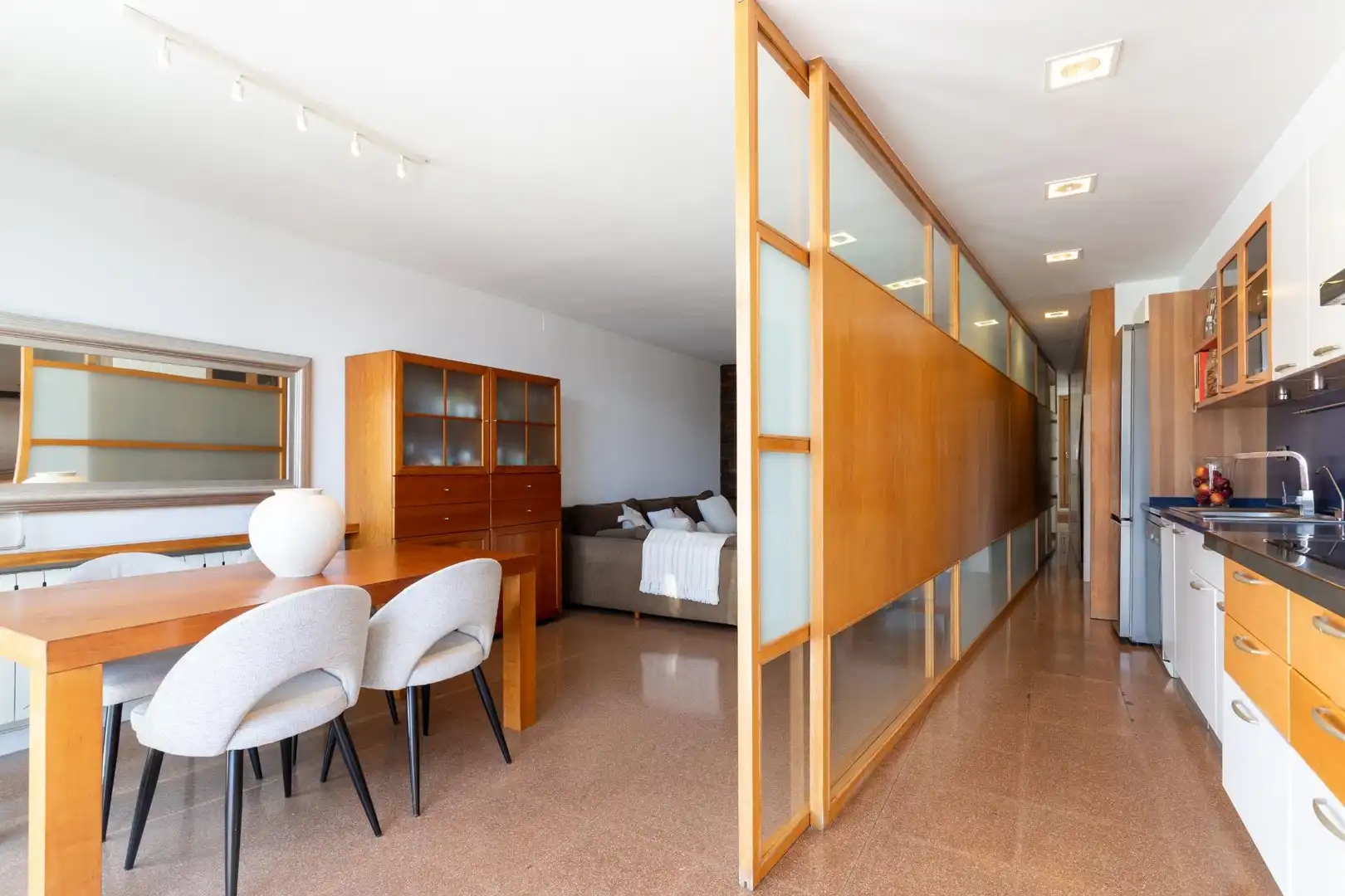 Haus oder Chalet zum Verkauf in Viladecavalls mit Privatgarten, Terrasse und Abstellraum