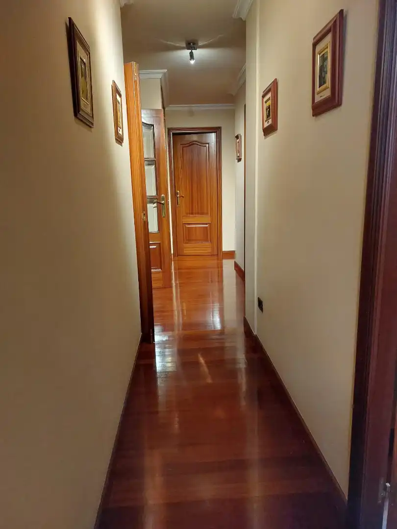 Piso en venta en Pontevedra Capital  con Calefacción, Parquet y Trastero
