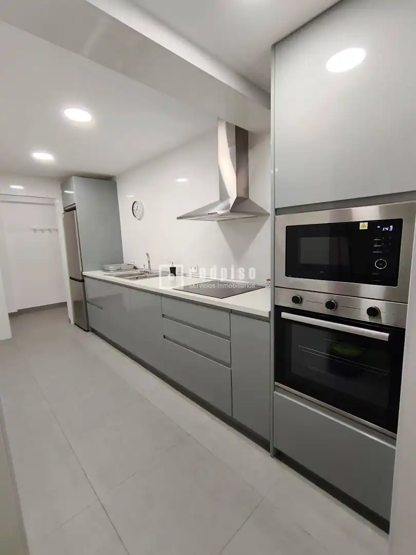 Cocina de Piso de alquiler en Málaga con Terraza