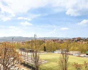 Exterior view of Duplex to rent in Sant Cugat del Vallès  with Air Conditioner, Heating and Parquet flooring