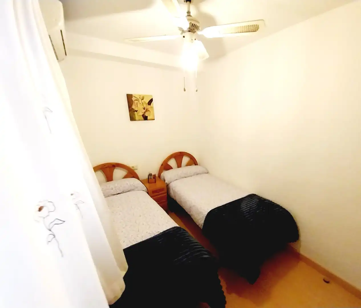 Habitación de Piso en venta en Benidorm con Aire acondicionado, Parquet y Terraza