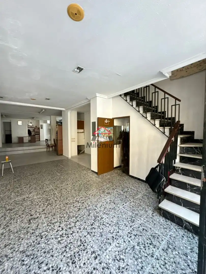 Local comercial en venta en Calle General Castaños, imagen 6