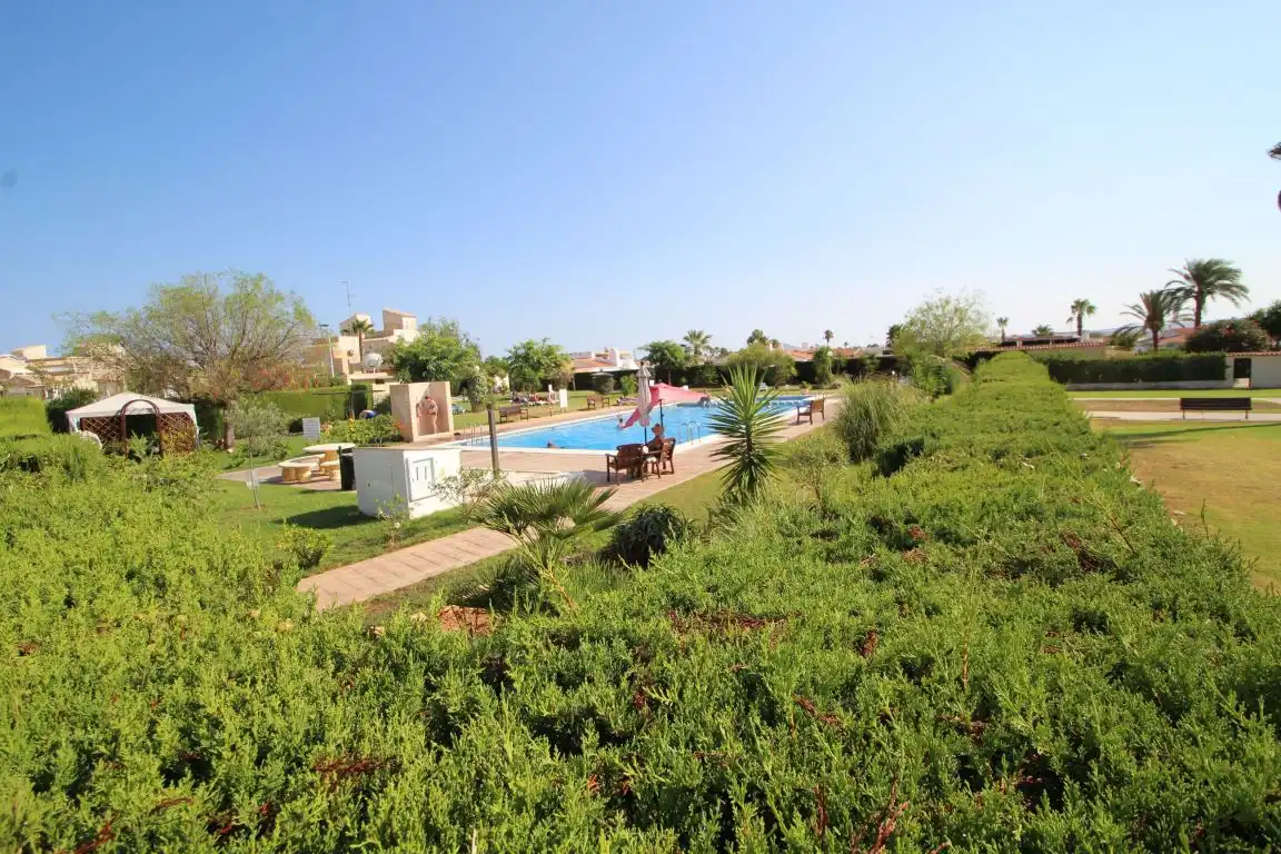 Chalet con piscina en venta en Avenida de las urracas, imagen 40