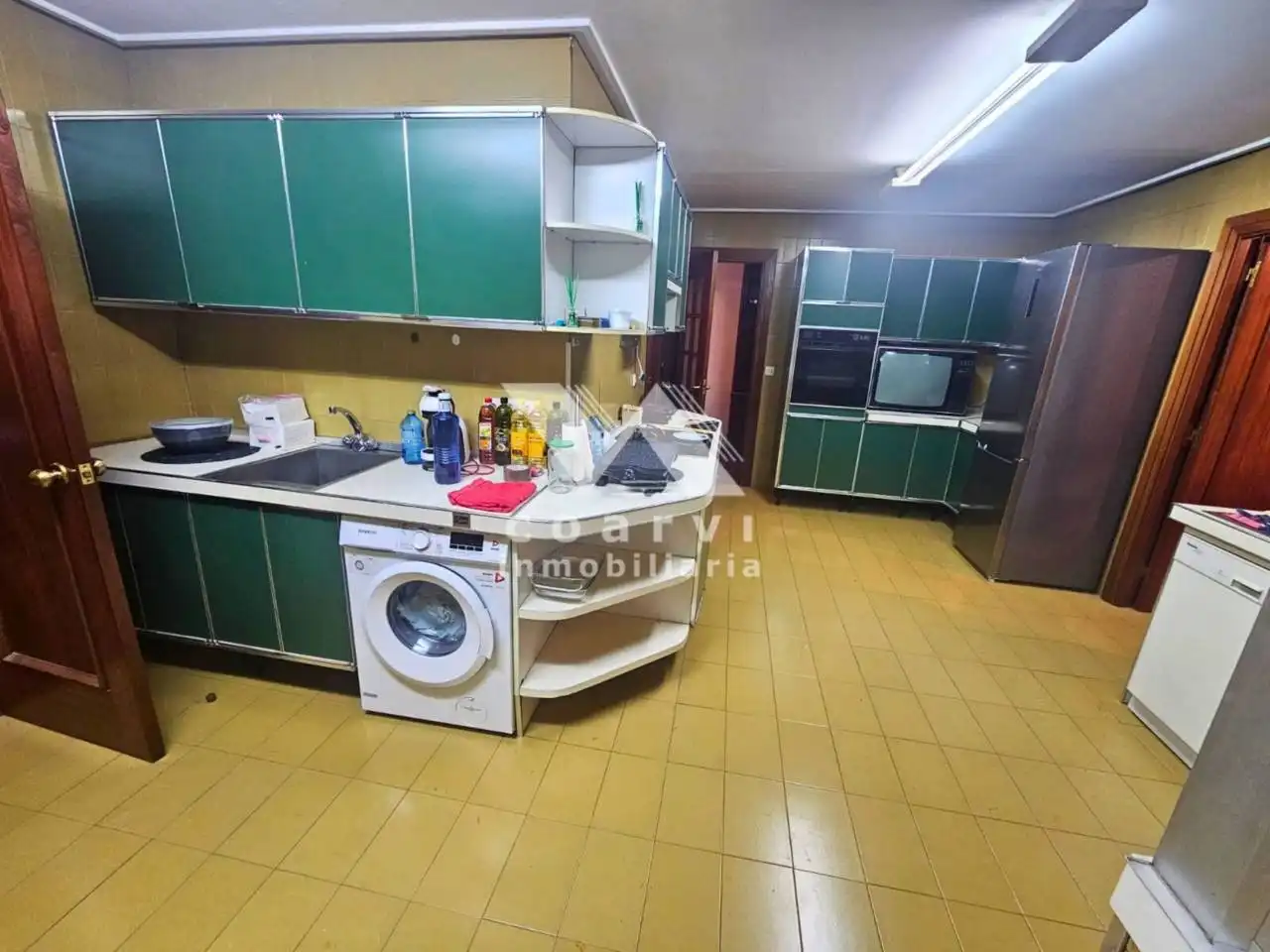 Küche von Wohnung zum Verkauf in Ourense Capital  mit Heizung, Parkett und Abstellraum