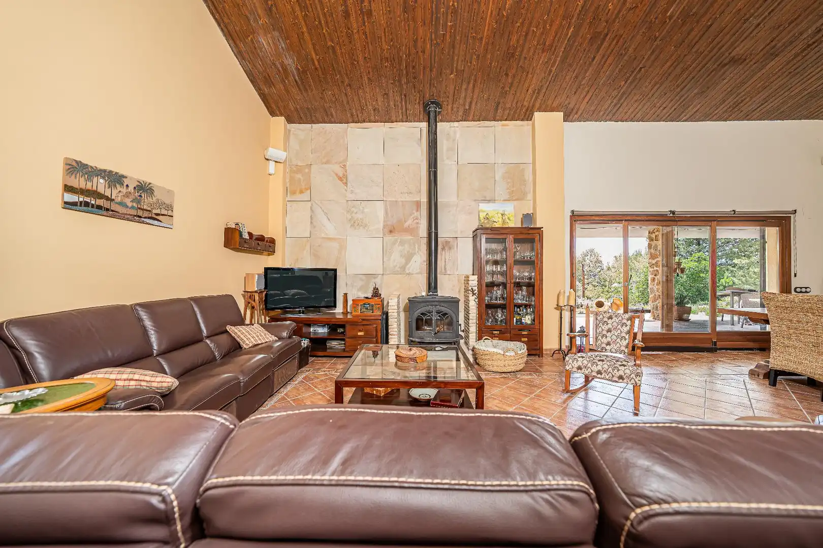 Sala d'estar de Finca rústica en venda en Biar amb Calefacció, Jardí privat i Terrassa