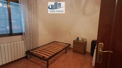 Foto 4 de Casa o chalet en venta en Peñamefecit - Avda Barcelona, Jaén