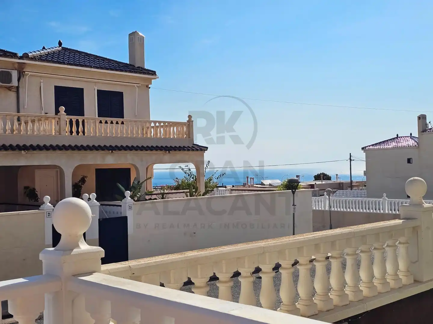 Vista exterior de Casa o xalet en venda en Santa Pola amb Calefacció, Terrassa i Traster