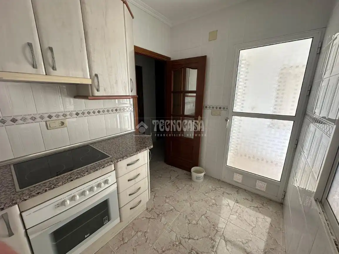 Flat with terrace for sale in C. los Molinos, imagen 3
