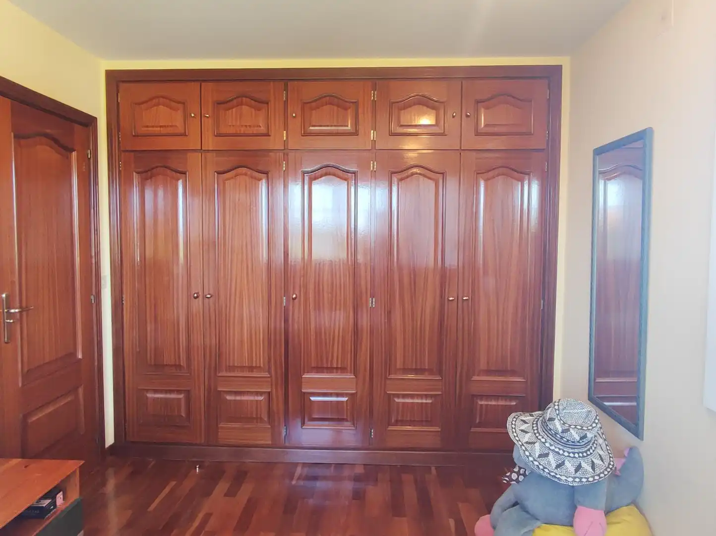 Habitación de Casa o chalet en venta en A Coruña Capital  con Calefacción, Jardín privado y Parquet