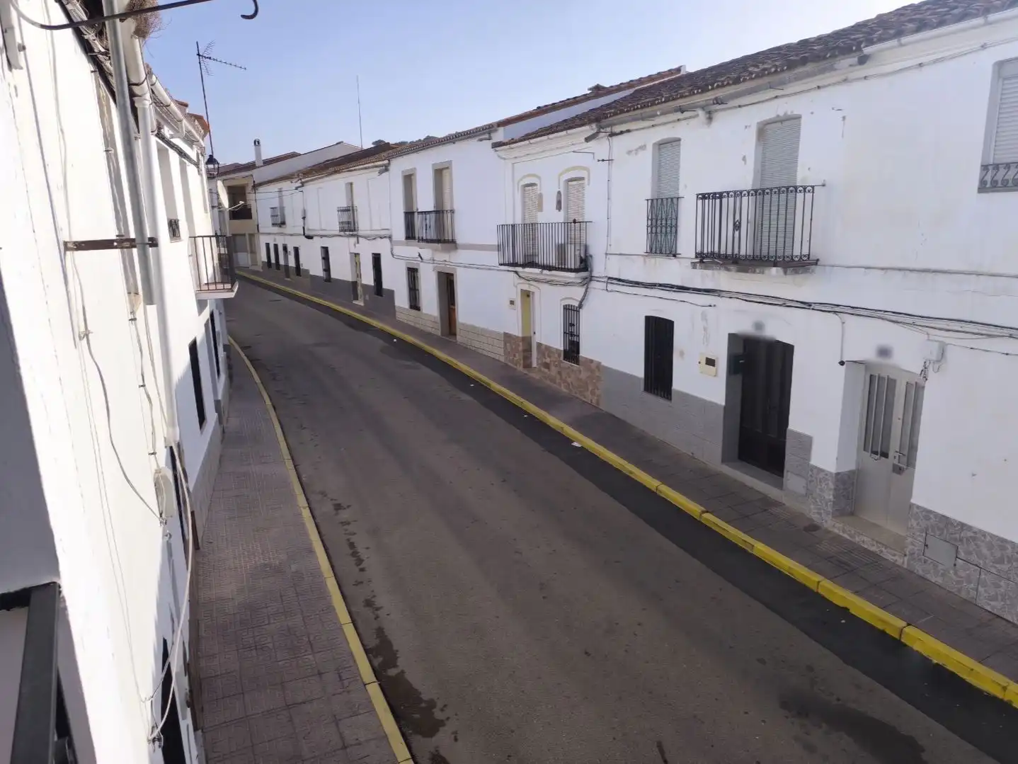 Vista exterior de Casa o xalet en venda en Santiago de Alcántara, Cáceres