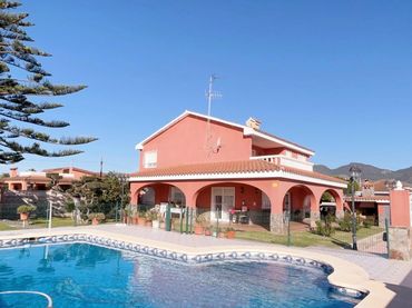 Villa avec jardin à vendre à El Grao