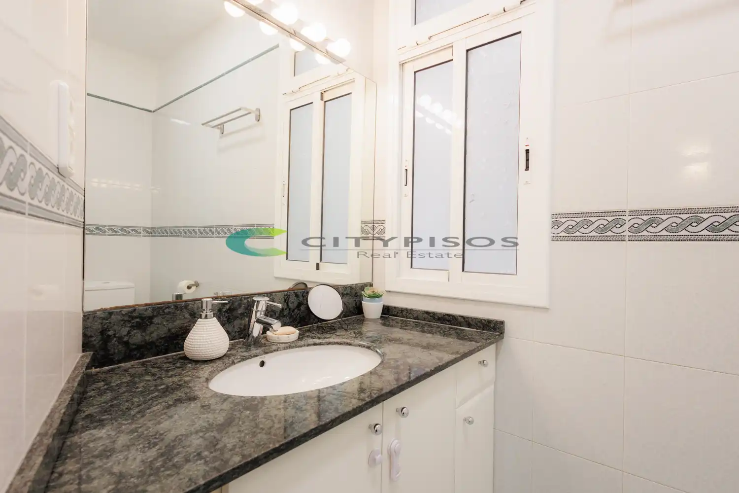 Baño de Piso en venta en Barcelona con Aire acondicionado, Calefacción y Parquet