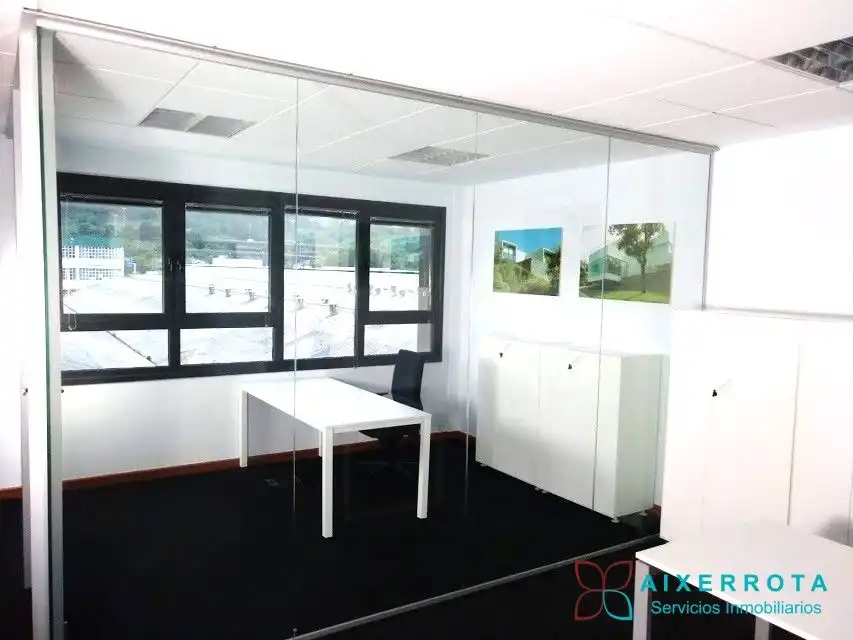 Office for rent in Derio  with Air Conditioner, Heating and Furnished