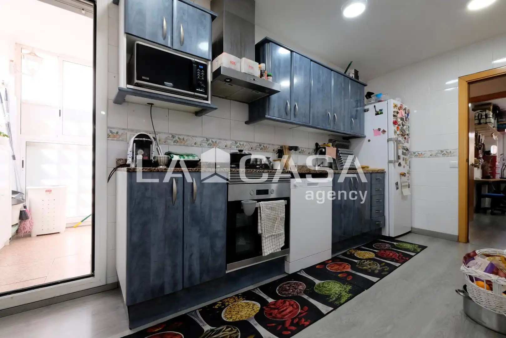 Cocina de Piso en venta en Barcelona con Calefacción y Balcón