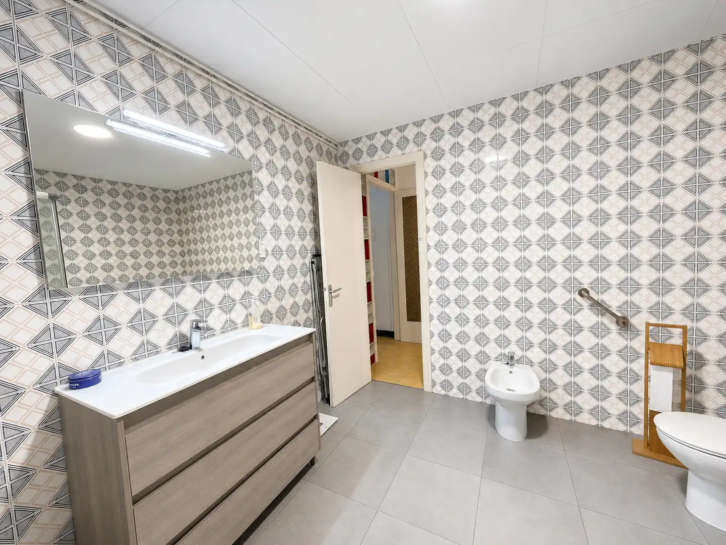 Flat with lift for sale in Carrer de Batista i Roca, imagen 9