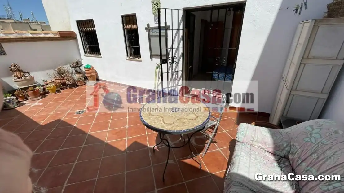 Terrasse von Wohnung zur untervermieten in Granada mit Klimaanlage, Heizung und Möbliert