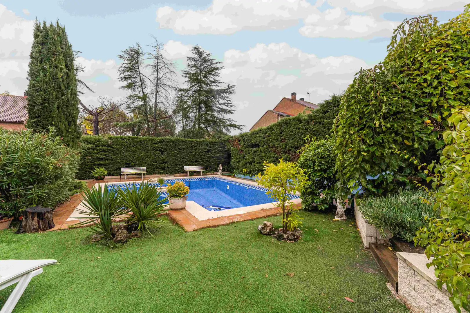 Piscina de Casa o xalet en venda en Arroyomolinos (Madrid) amb Aire condicionat, Calefacció i Jardí privat