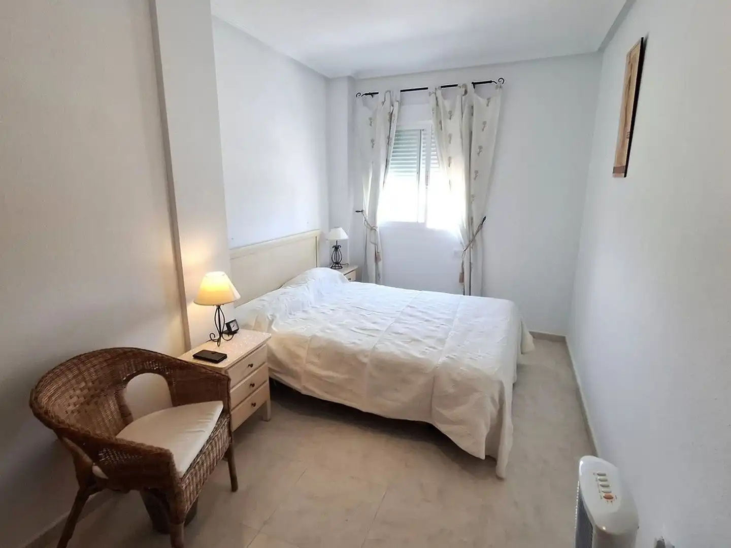 Habitación de Piso en venta en Garrucha con Aire acondicionado, Terraza y Amueblado
