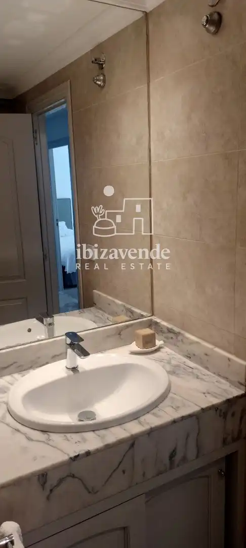 Baño de Piso de alquiler en Eivissa con Calefacción, Terraza y Piscina