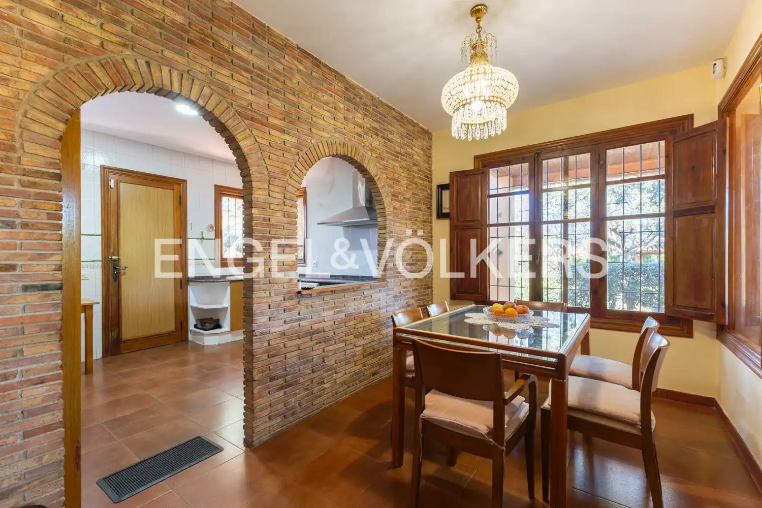 Comedor de Casa o chalet en venta en Paterna con Aire acondicionado, Calefacción y Jardín privado