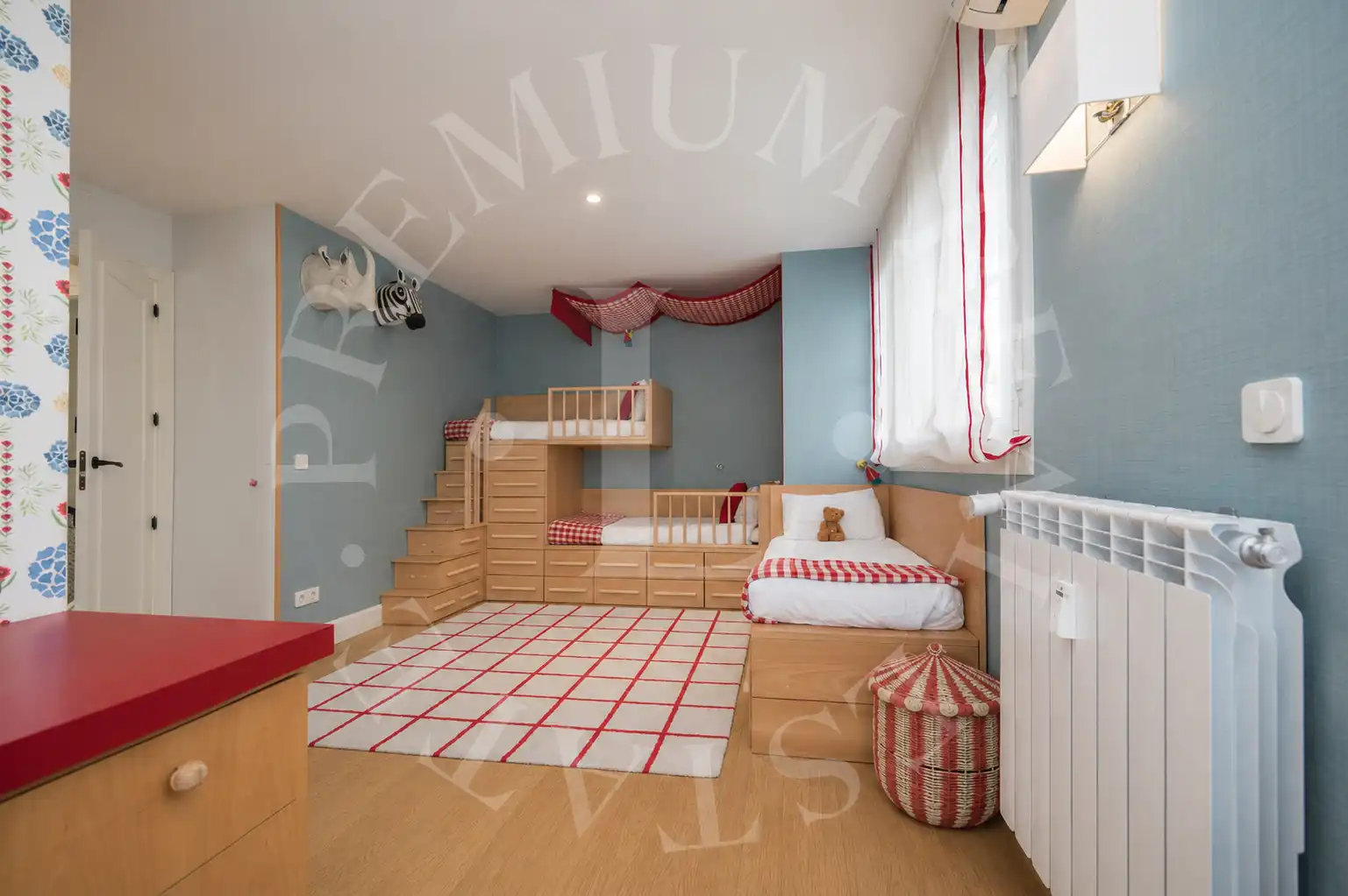 Habitación de Piso en venta en Madrid con Aire acondicionado, Calefacción y Jardín privado