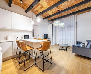 Cuina de Apartament per a compartir en  Barcelona Capital amb Aire condicionat i Terrassa