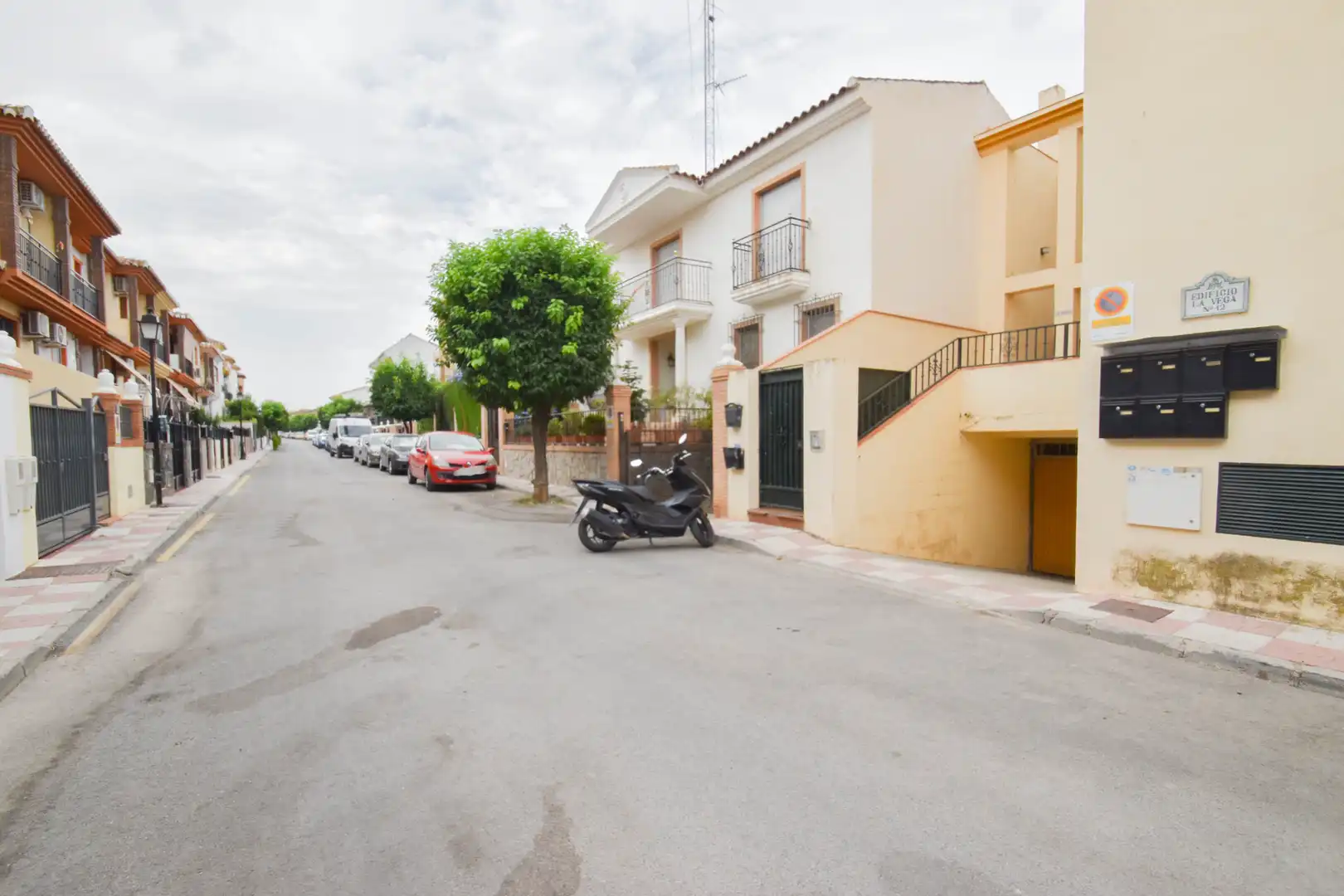 Exterior view of Duplexes for sale in Cúllar Vega  with Air Conditioner, Heating and Terrace