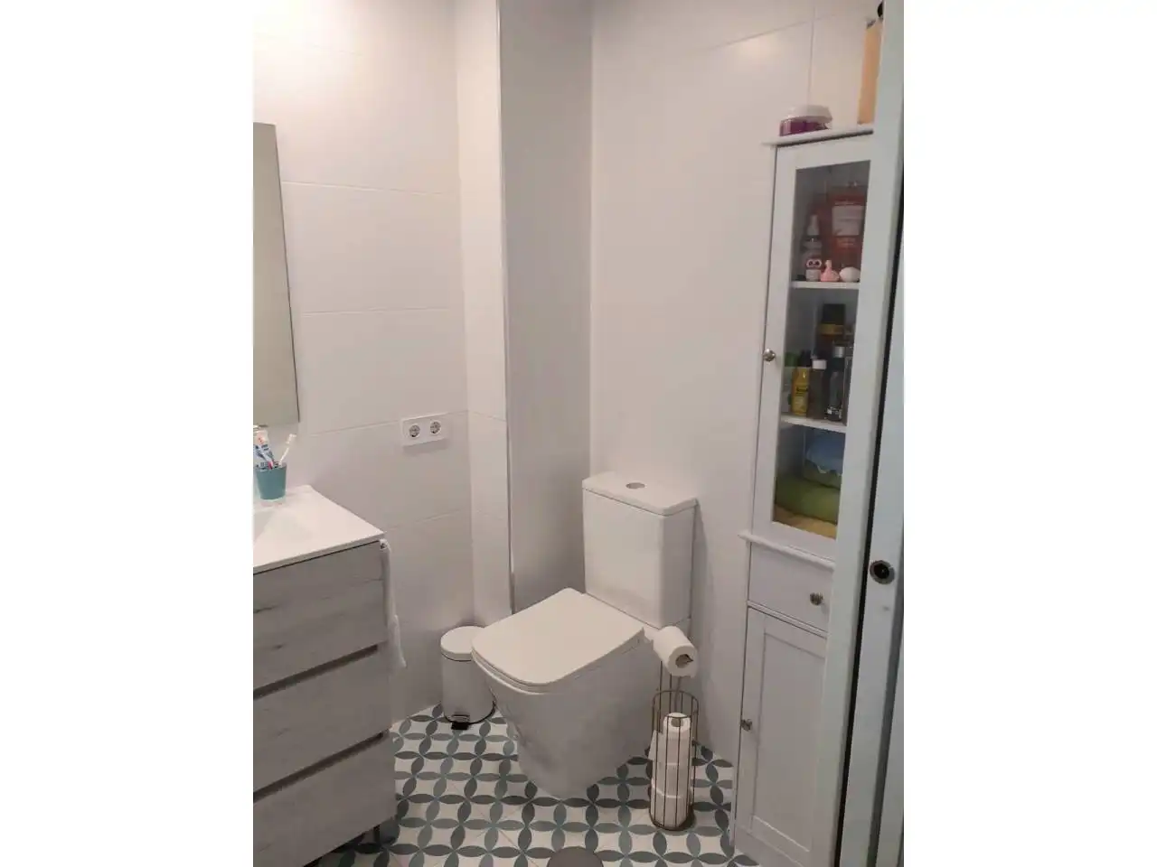 Bany de Pis en venda en Badajoz amb Traster