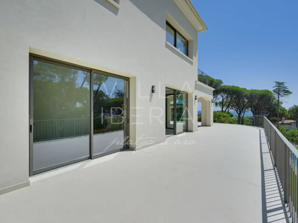 Terrassa de Casa o xalet en venda en Castell d'Aro, Platja d'Aro i s'Agaró amb Aire condicionat, Calefacció i Jardí privat