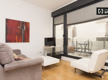 Appartamento con balcone in affitto a Barrio de Salamanca