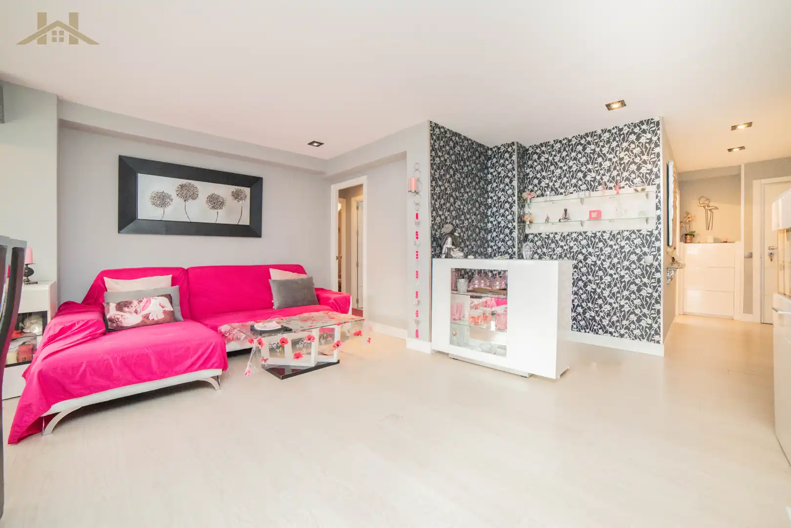 Sala d'estar de Pis en venda en Parla amb Aire condicionat, Calefacció i Moblat