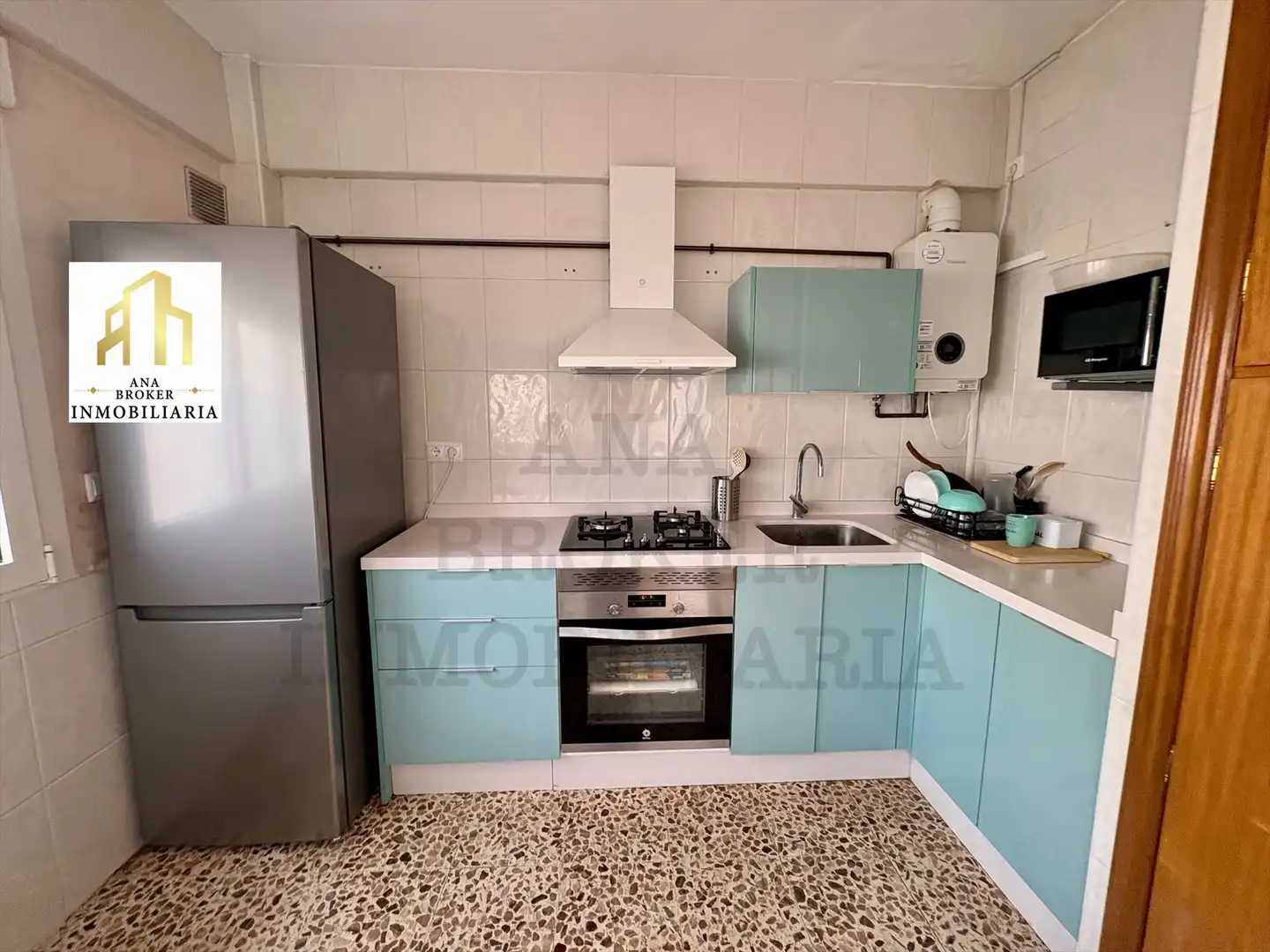 Kitchen of Flat for sale in Ronda  with Furnished