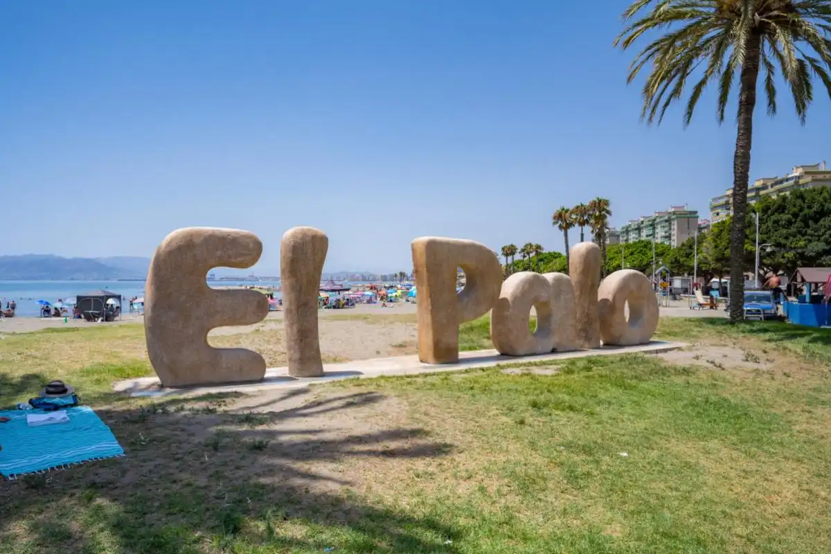 Study for rent in El Palo