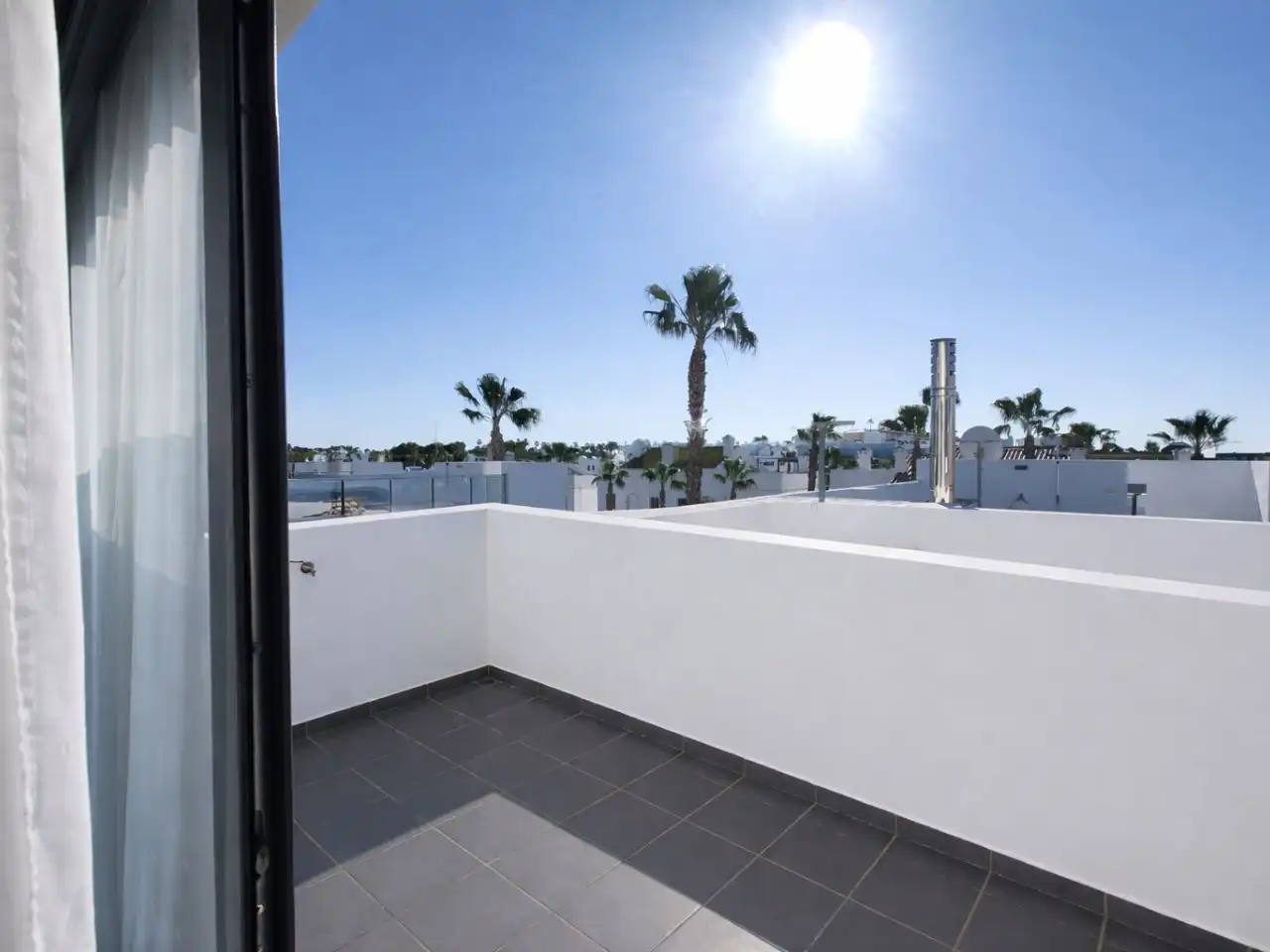 House with pool for sale in Calle Paso de Calais 13, imagen 7