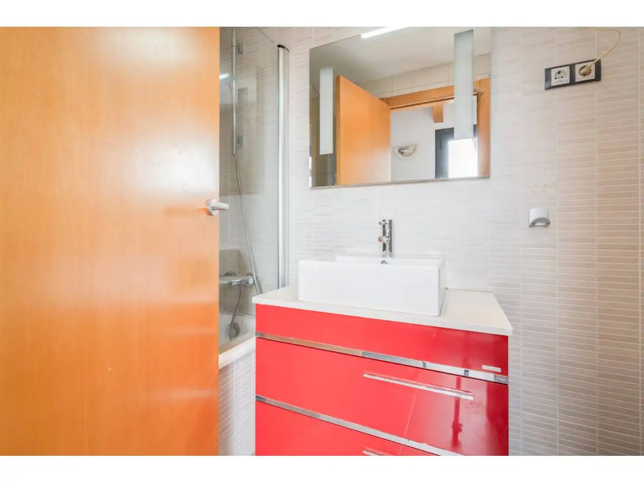 Bathroom of Duplexes for sale in Terrassa  with Air Conditioner, Heating and Terrace