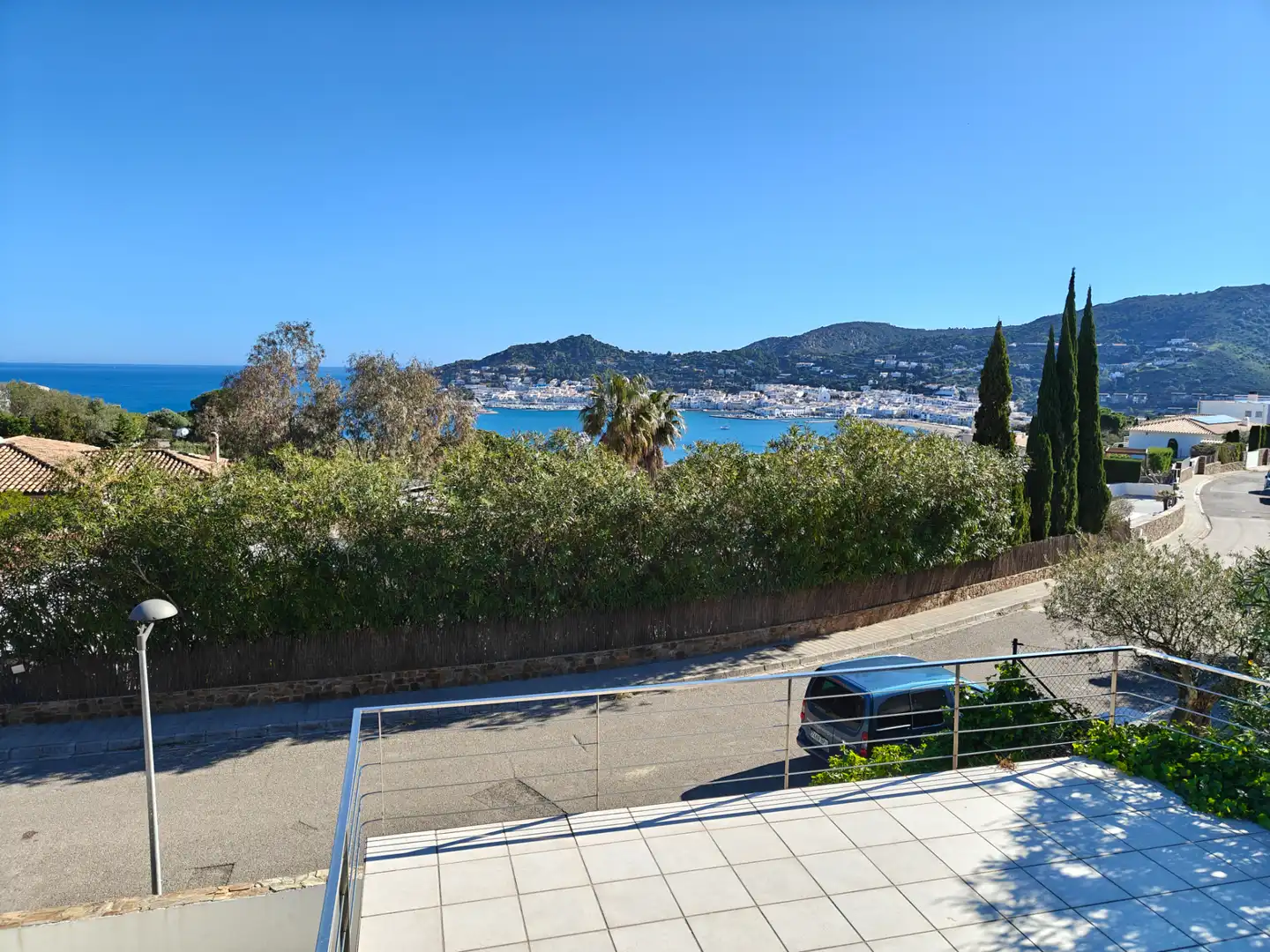 Vista exterior de Casa o xalet en venda en El Port de la Selva amb Calefacció, Jardí privat i Terrassa
